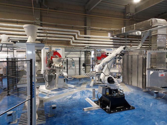 Handling and glazing 4.0 with Sacmi for Villeroy & Boch Hungary
