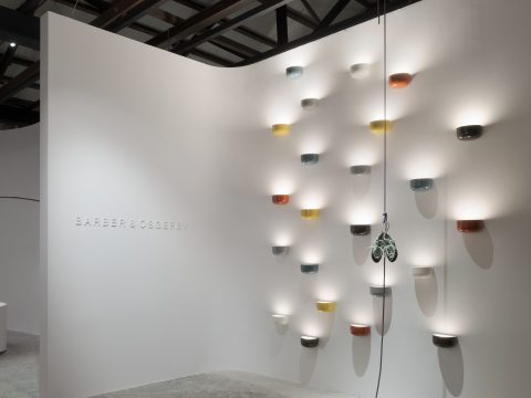 FLOS presenta Bellhop Wall Up