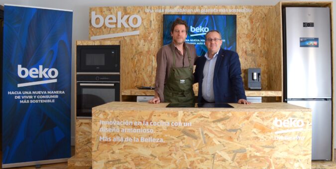 Beko presenta la cocina de los sueños para los españoles con el actor y finalista de MasterChef Manu Baqueiro