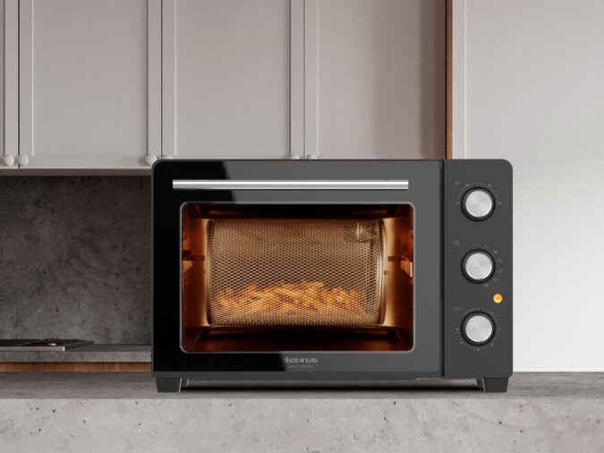 Taurus completa su gama de hornos de sobremesa con Taurus Horizon 30 Air Fry, un horno freidora de aire.