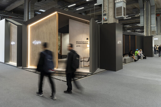 AZUVI recibe el premio al Mejor Stand de CERSAIE 2023