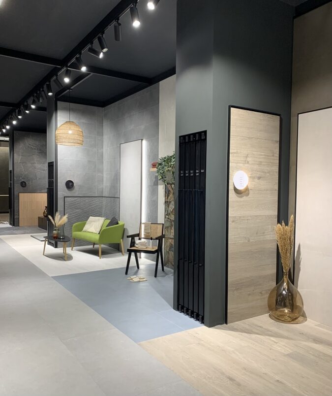 Undefasa se presentó en Cersaie con un espacio completamente renovado, concebido como una experiencia sensorial.