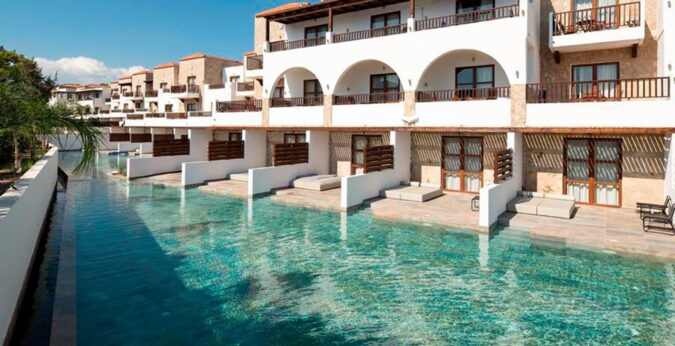 Costa Lindia Beach Hotel, un hotel de lujo frente al mar en la playa de Lardos, Grecia