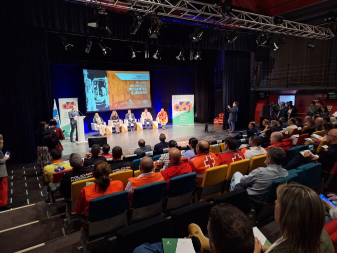 El 061 de Andalucía reúne a 250 personas para abordar las actuaciones ante incidentes químicos en Huelva
