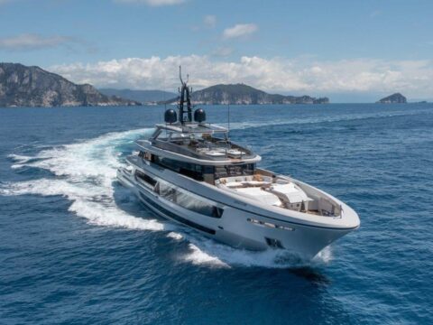 Baglietto T52 – Piensa en híbrido