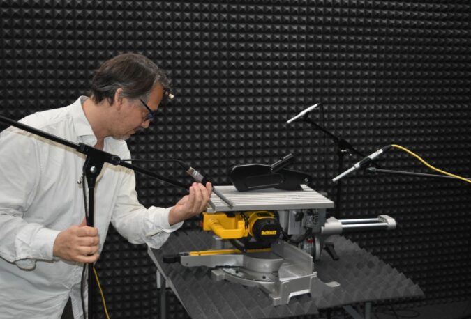 Grabación de sonidos de maquinaria para prevenir averías mediante la inteligencia artificial