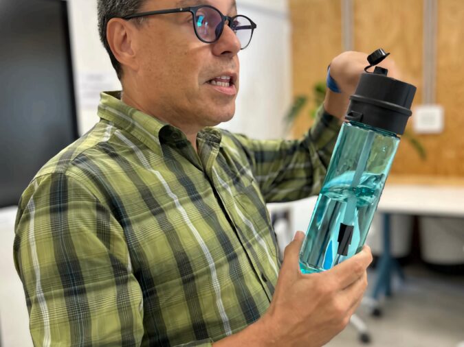 La española OZEANIC consigue la patente en Estados Unidos para la primera botella portable que potabiliza el agua