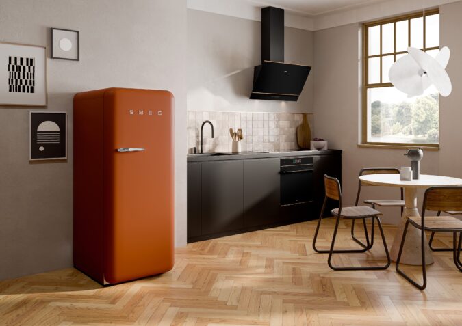 Smeg presenta su nueva colección de frigoríficos FAB con acabados mate, ideales para el otoño