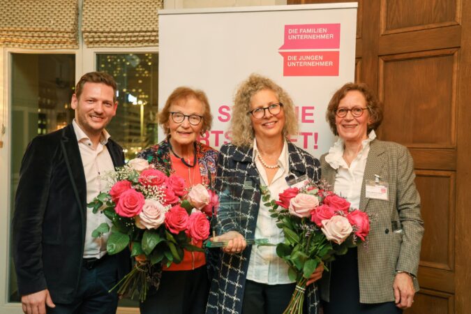 Alexandra Knauer receives “Berlin family entrepreneur of the year 2024” award