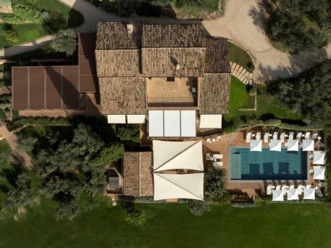 La casa de campo La Quercetta en Foligno se viste de diseño y funcionalidad con las soluciones KE