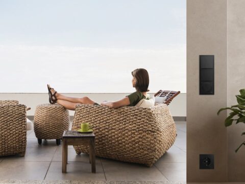 Niessen presenta sus soluciones para hoteles inteligentes en Interihotel