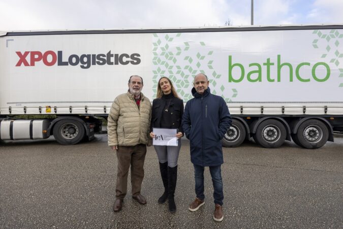 Bathco se suma a Interioristas en Acción con más de 30 toneladas en productos para los afectados por la DANA