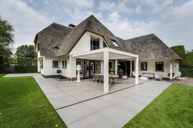 KE desarrolla un proyecto a medida entre tradición y modernidad para una residencia privada holandesa