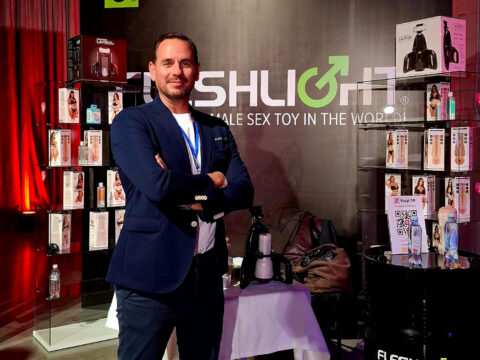 Fleshlight brilla en el evento Adult Asia en Kazajistán