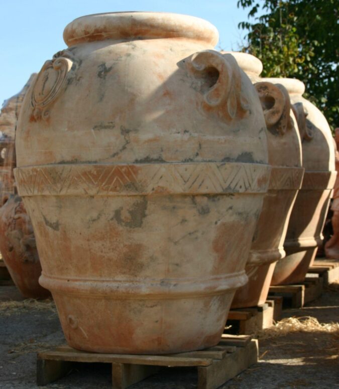 La esencia de la Toscana en tu jardín: Tectona presenta su nueva colección de macetas de Terracota