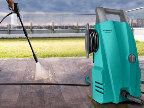 Taurus revoluciona la limpieza de jardines y terrazas con su hidrolimpiadora Walk on Water