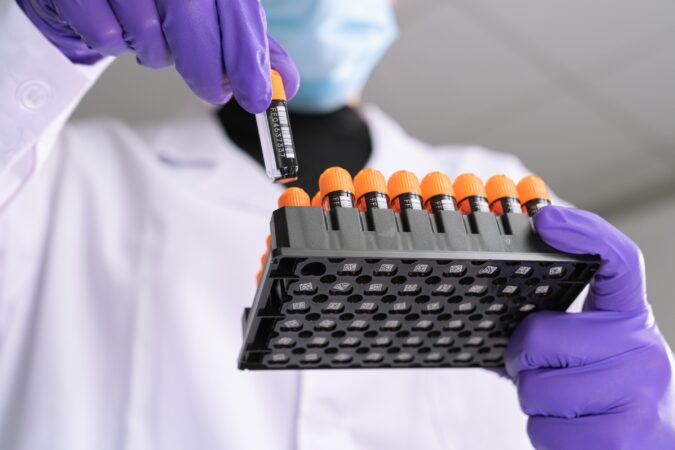 Azenta: tubos de almacenamiento de muestras con garantía de esterilidad mediante haz de electrones