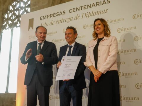 BigMat Aldino, reconocida por la Cámara de Comercio Valencia por sus 100 años de trayectoria