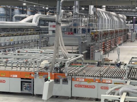 Cerámica Alberdi kickstarts a new ceramic manufacturing era with Sacmi Continua+
