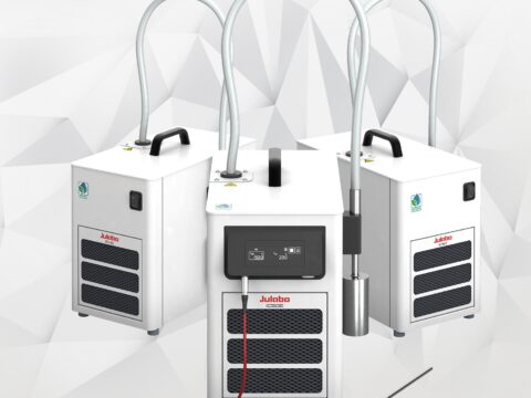 Frío eficiente sostenible y cómodo con los refrigeradores de inmersión IC de Julabo