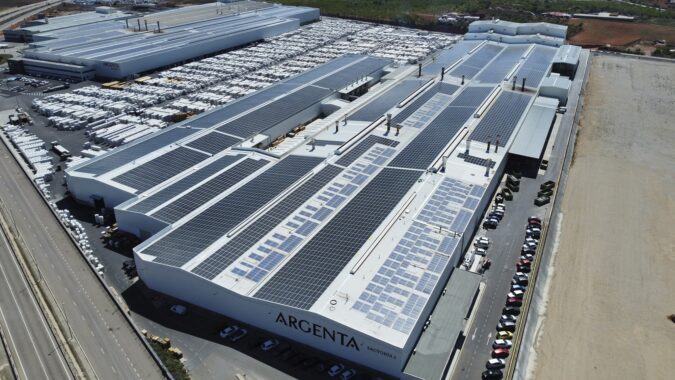 Argenta Cerámica piensa en grande con Sacmi Continua+