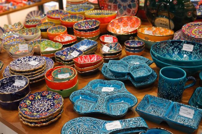 El récord de gasto turístico en España impulsa la industria del souvenir
