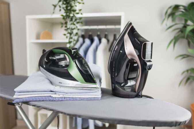 Ufesa presenta Omnia, la nueva gama de planchas que adaptan el planchado a cada tejido
