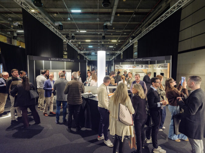 A@W: Proyectar con la innovación – Exitoso debut en la ciudad de Valencia