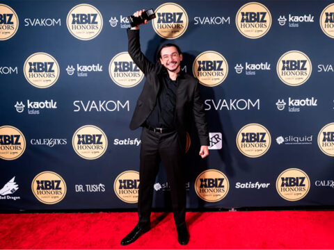 Alex Feynerol, Business Development Executive of the Year en los XBIZ Awards 2026