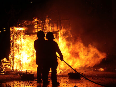 Más de 300 bomberos conforman el dispositivo especial para la Nit de la Cremà de las Fallas 2026