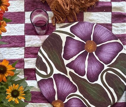 Once Milano da la bienvenida a la primavera con estampados florales y nuevos tonos de lino