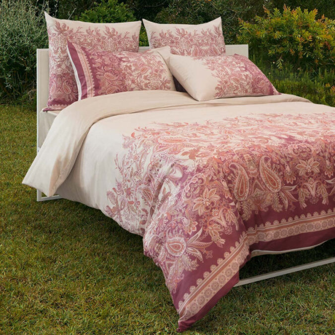 Nace Decorium, la nueva colección de Fazzini que reinterpreta el estampado Paisley con una visión contemporánea.