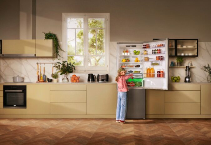 El electrodoméstico que más trabaja en verano: Beko somete sus frigoríficos a más de 300.000 aperturas de puerta para garantizar su resistencia
