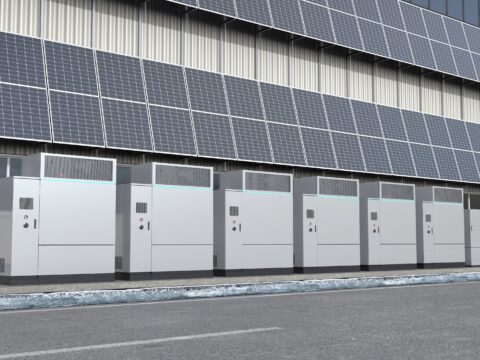 XCharge entra en el mercado de almacenamiento de energía con GridOne