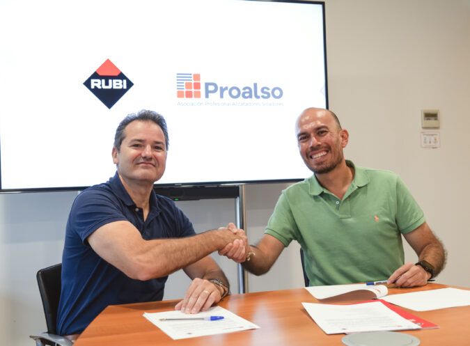 RUBI y PROALSO celebran 25 años de colaboración con la renovación de su convenio