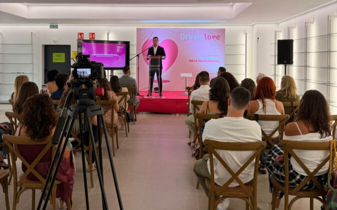 Dreamlove OPEN inicia su camino poniendo la salud sexual en el centro del debate