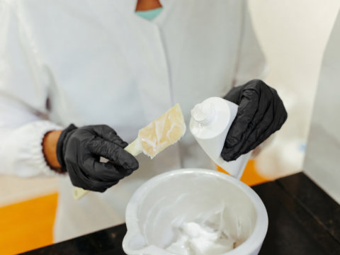 Control de calidad en cosmética con Ortoalresa